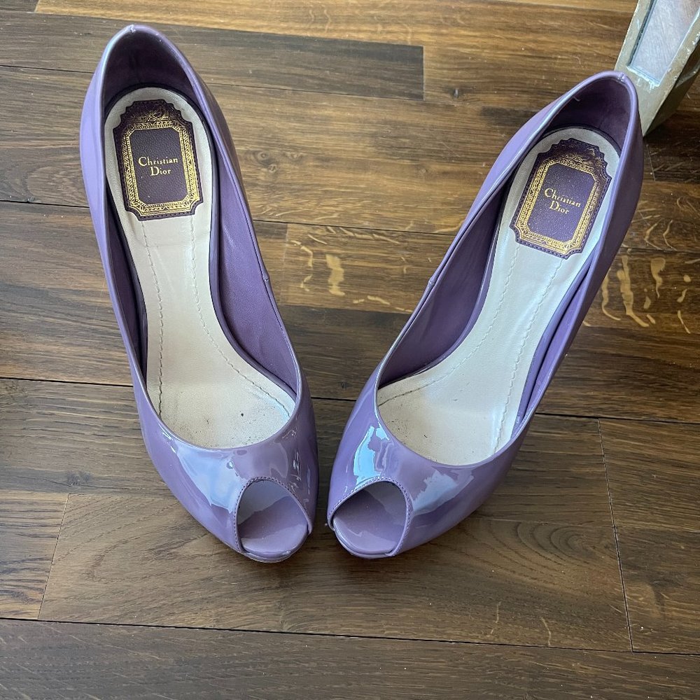 CHRISTIAN DIOR PATENT LEATHER LAVENDER PEEP TOE PLATFORM